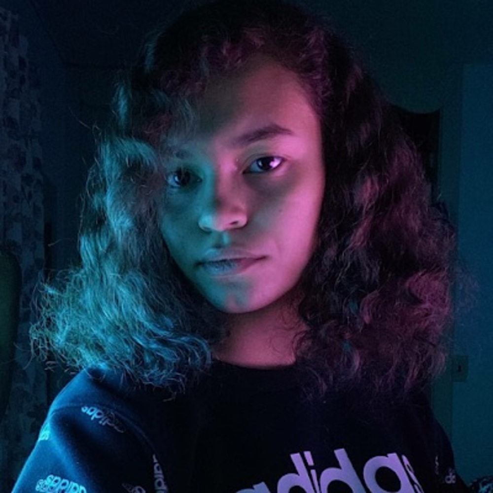 Meet your Posher, Amaria